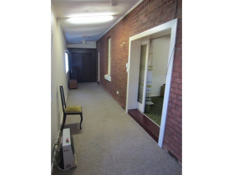 128 Baker Street, Temora NSW 2666 - photo 17