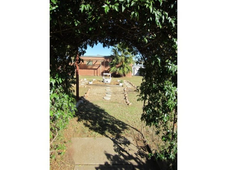 128 Baker Street, Temora NSW 2666 - photo 26