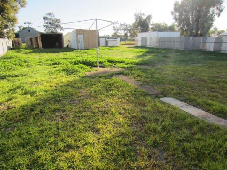 32 Robertson Street, Barmedman NSW 2668 - photo 12