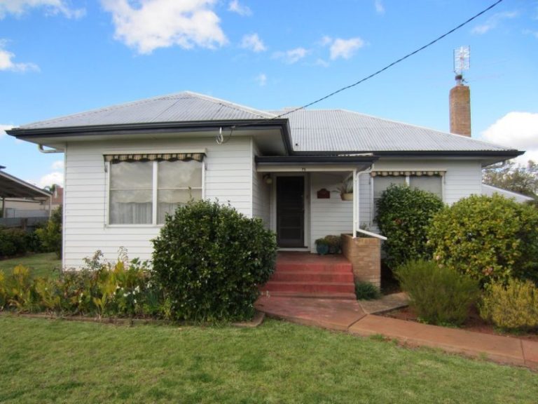 75 Jellicoe Street, Temora NSW 2666 - McGrath Riverina
