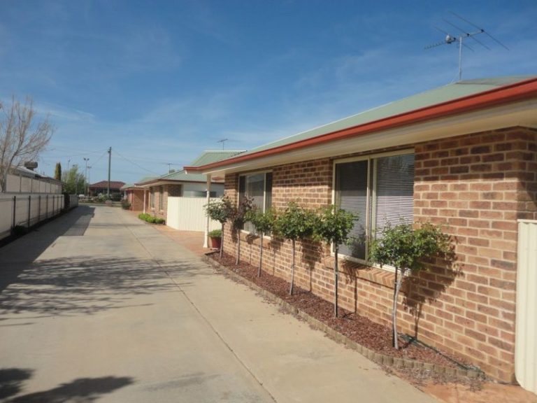 3/139 Anzac Street, Temora NSW 2666 - photo 14