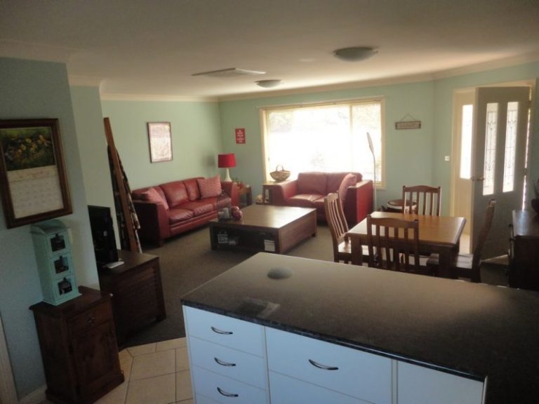 3/139 Anzac Street, Temora NSW 2666 - photo 9