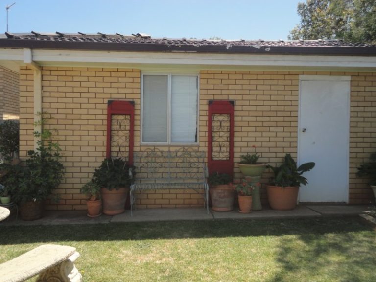69 Haig Street, Temora NSW 2666 - photo 8