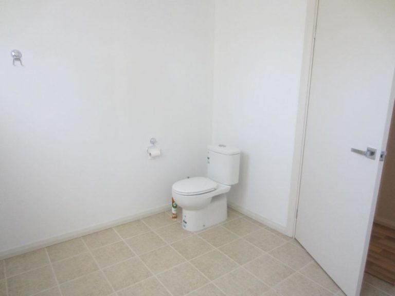 168 Sharpe Street, Temora NSW 2666 - photo 7