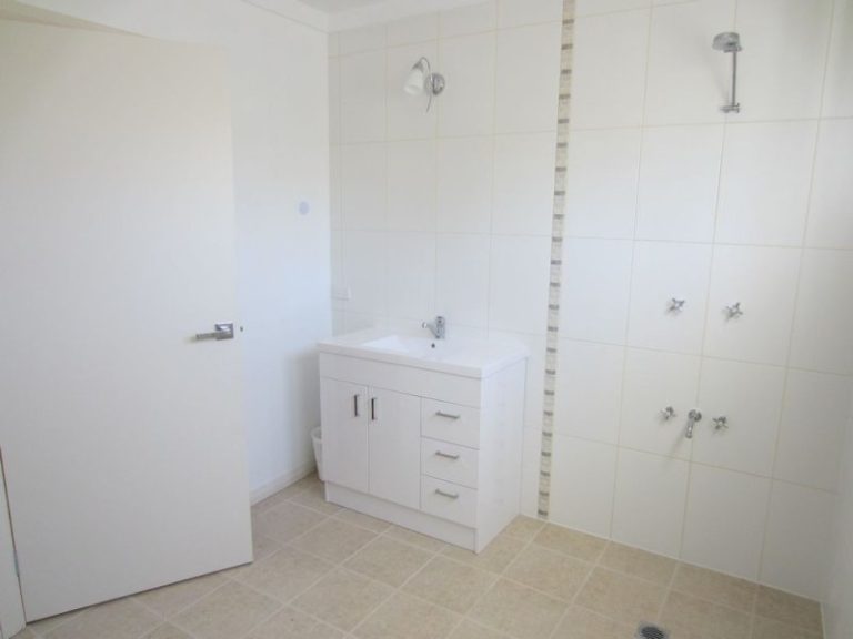 168 Sharpe Street, Temora NSW 2666 - photo 8
