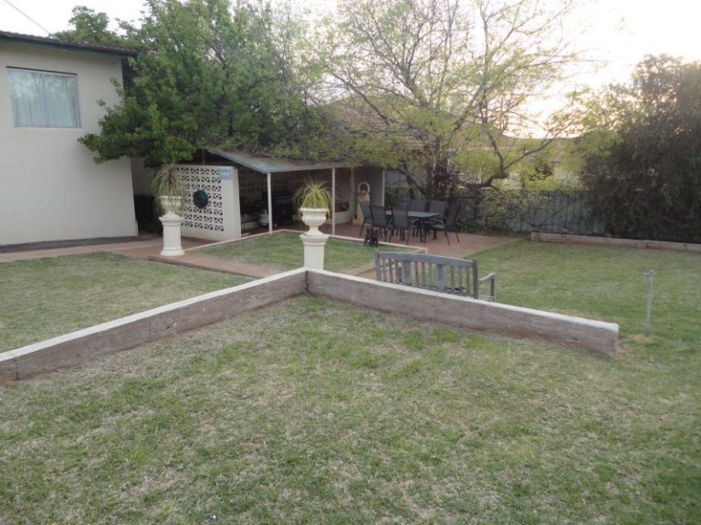 163 Kitchener Road, Temora NSW 2666 - photo 12