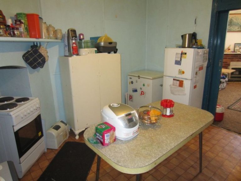 205 Hoskins Street*, Temora NSW 2666 - photo 14