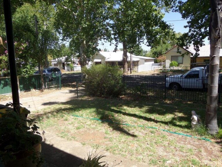 25 Chantilly Street, Narrandera NSW 2700 - photo 5