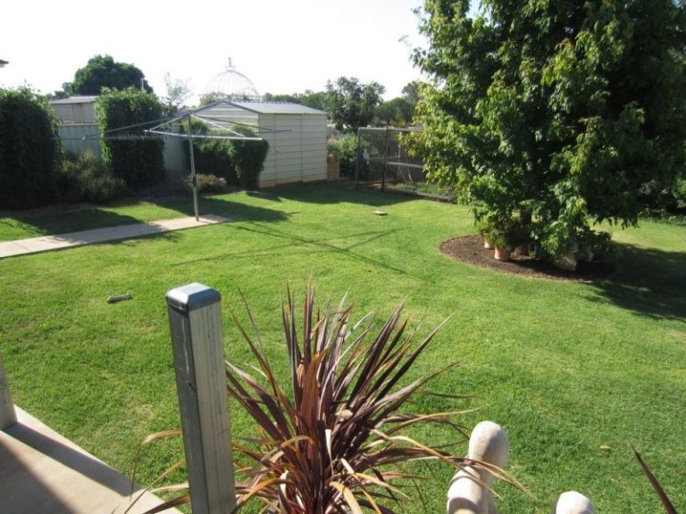 8 Kavanagh Circuit, Temora NSW 2666 - photo 21