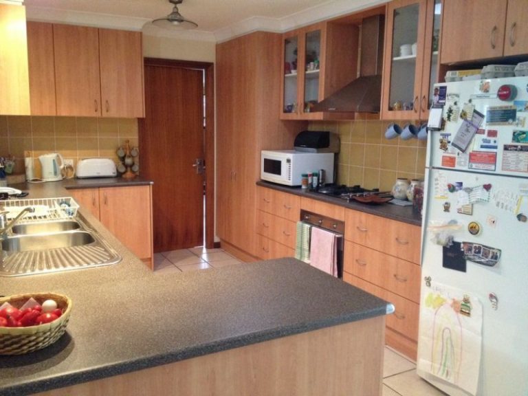 8 Kavanagh Circuit, Temora NSW 2666 - photo 28