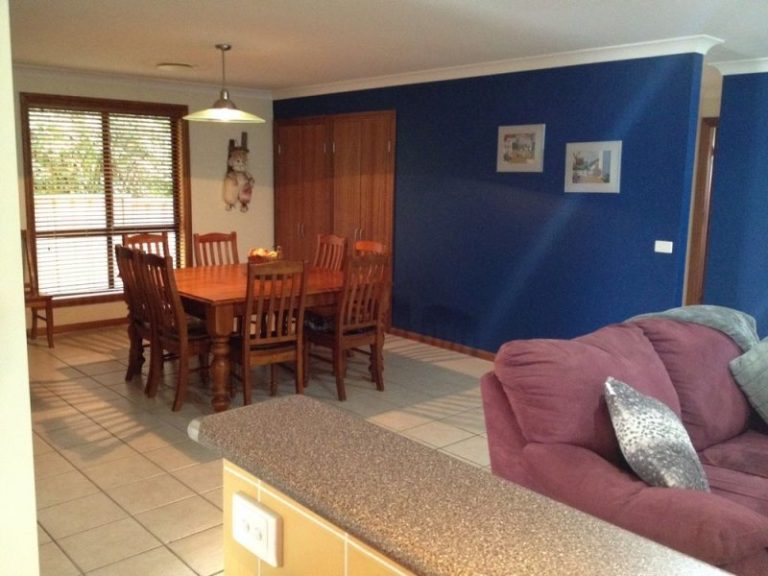 8 Kavanagh Circuit, Temora NSW 2666 - photo 31
