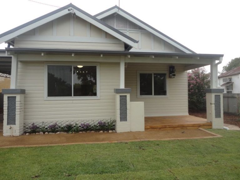 8 Cootamundra Road, Temora NSW 2666 - photo 17