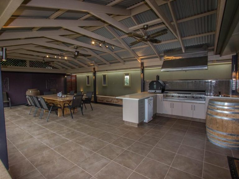 42 William Street, Narrandera NSW 2700 - photo 2
