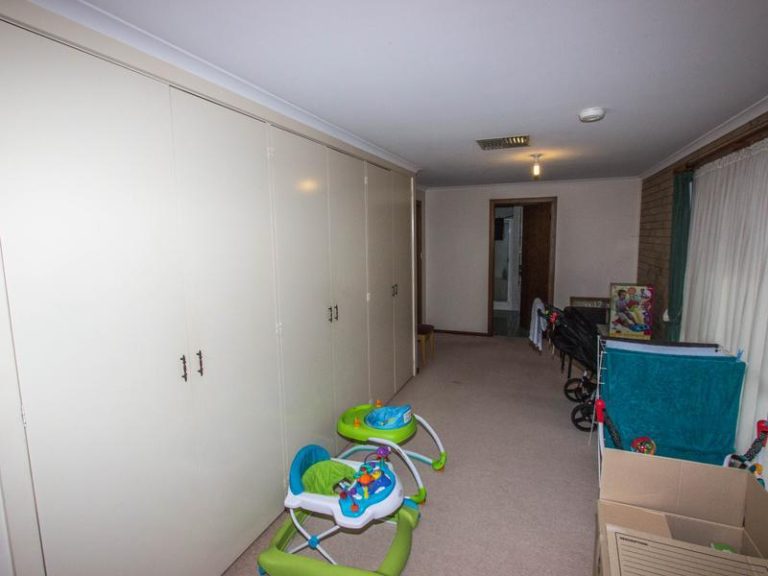 42 William Street, Narrandera NSW 2700 - photo 12