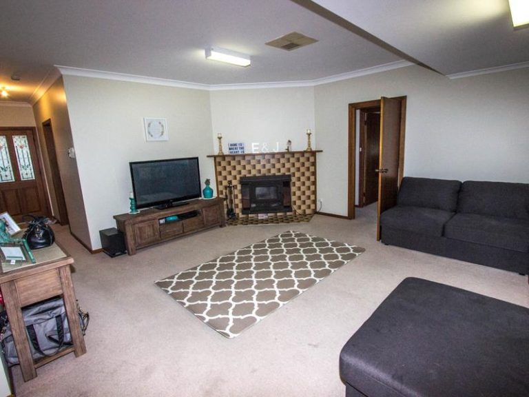 42 William Street, Narrandera NSW 2700 - photo 19