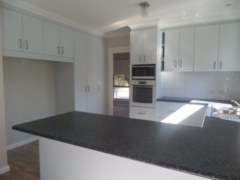 31 Frederica Street, Narrandera NSW 2700 - photo 4