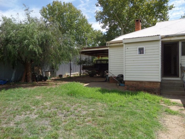 28 Chantilly Street, Narrandera NSW 2700 - photo 8