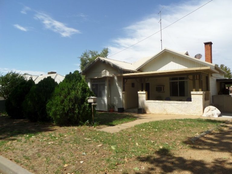 28 Chantilly Street, Narrandera NSW 2700 - McGrath Riverina