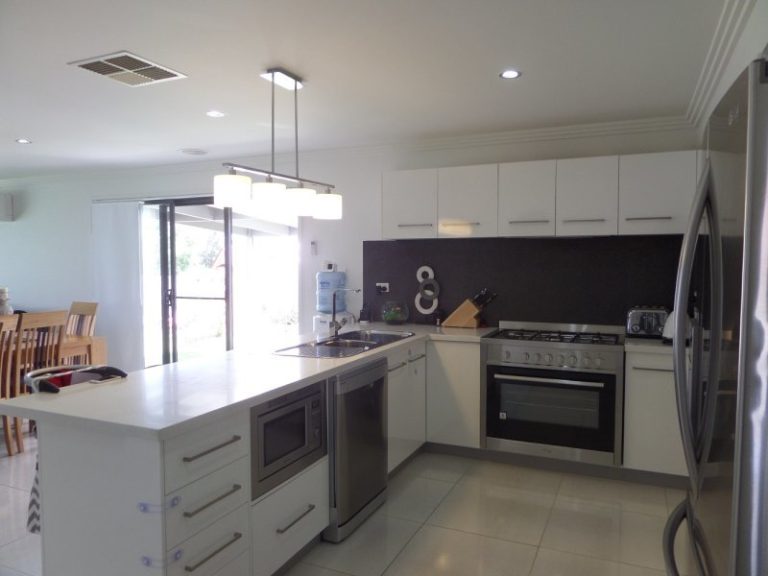 74-76 Bolton Street, Narrandera NSW 2700 - photo 4