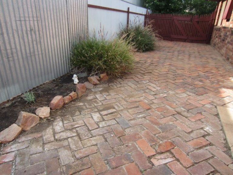 97 Byron Street, Temora NSW 2666 - photo 16