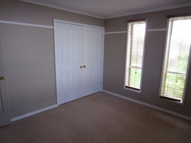 97 Byron Street, Temora NSW 2666 - photo 5