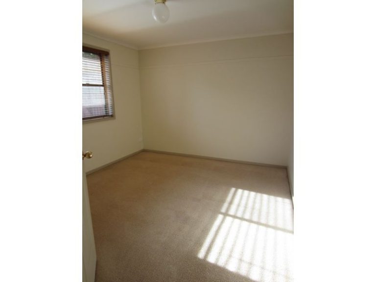 97 Byron Street, Temora NSW 2666 - photo 9