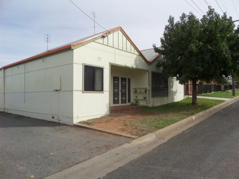 28 Charles Street, Narrandera NSW 2700 - McGrath Riverina