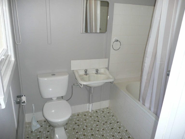 20 Flood Street, Narrandera NSW 2700 - photo 5