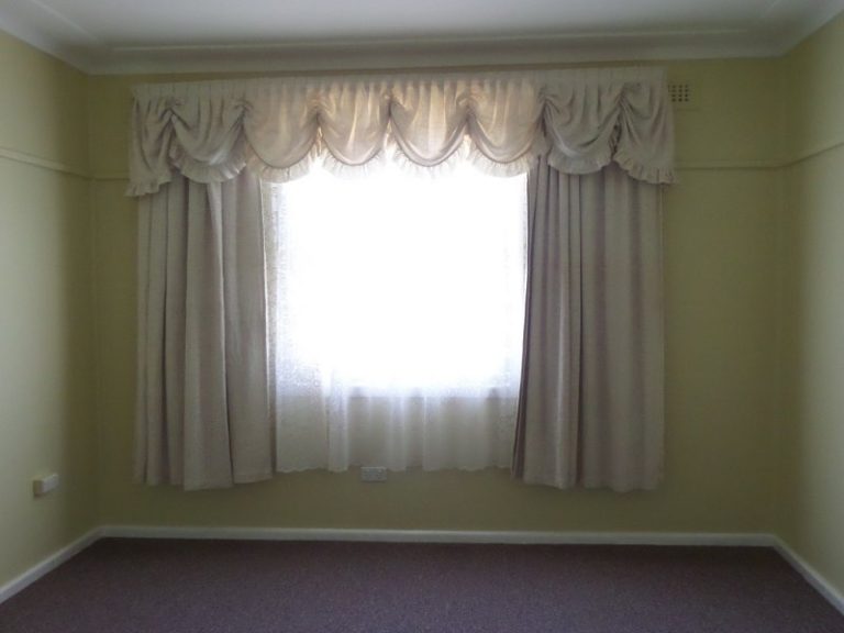 20 Flood Street, Narrandera NSW 2700 - photo 6