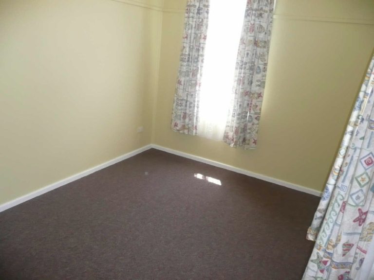 20 Flood Street, Narrandera NSW 2700 - photo 7