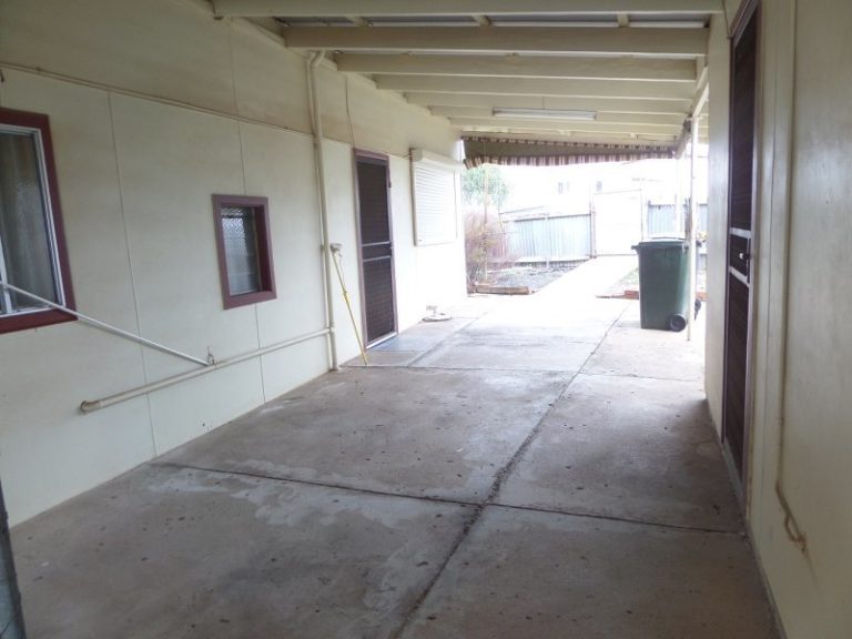 21 Roslyn Street, Narrandera NSW 2700 - photo 8