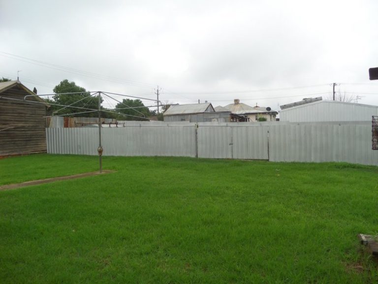 21 Roslyn Street, Narrandera NSW 2700 - photo 10