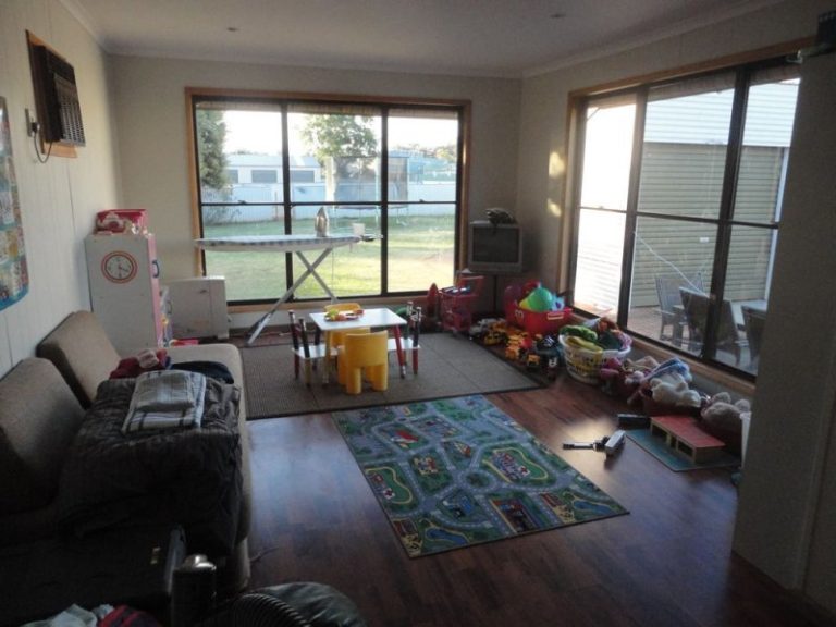 131 Polaris Street, Temora NSW 2666 - photo 15