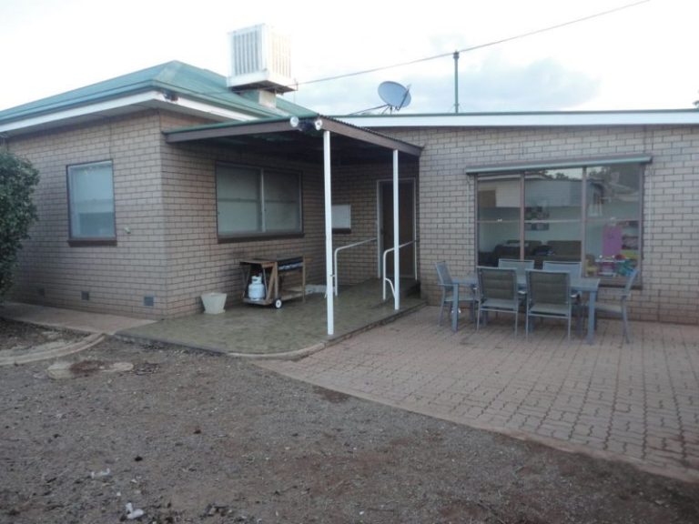 131 Polaris Street, Temora NSW 2666 - photo 20