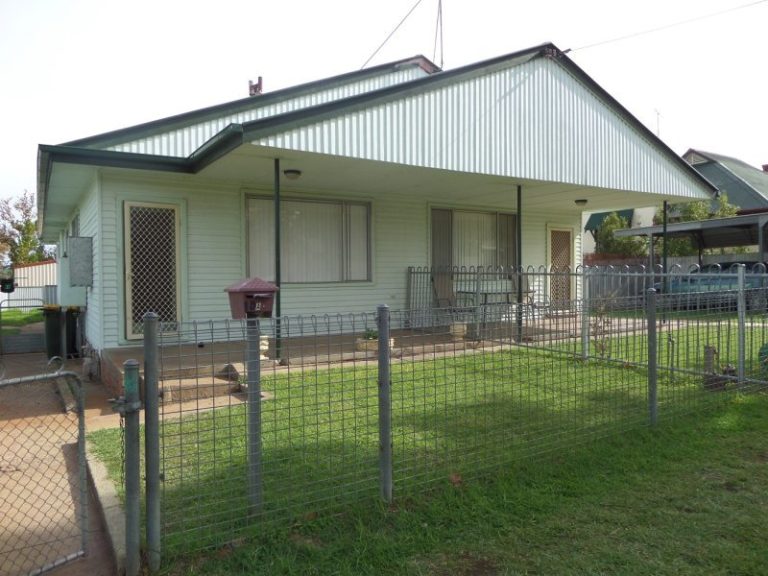 10A-10B Willans Street, Narrandera NSW 2700 - photo 14
