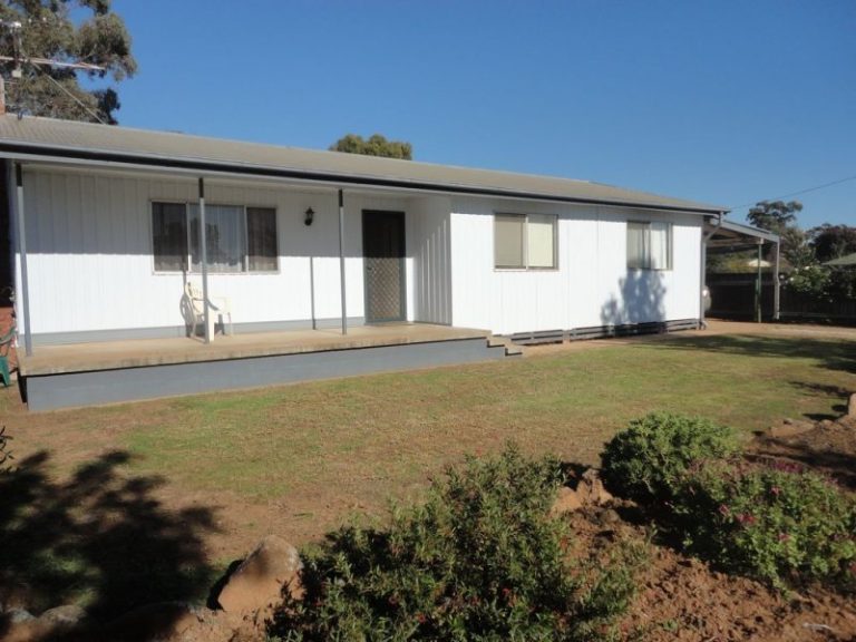 32 Hopetoun Street, Ariah Park NSW 2665 - McGrath Riverina
