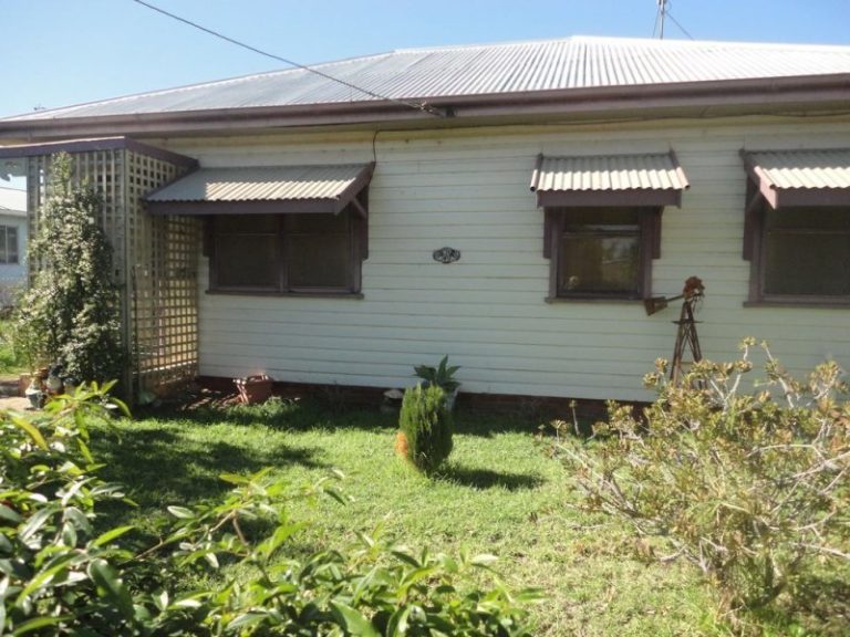 8 Third Street, Quandialla NSW 2721 - photo 3