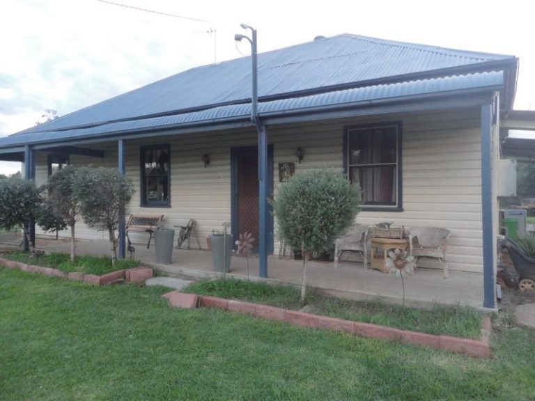 13 Hoskins Street, Stockinbingal NSW 2725 - McGrath Riverina