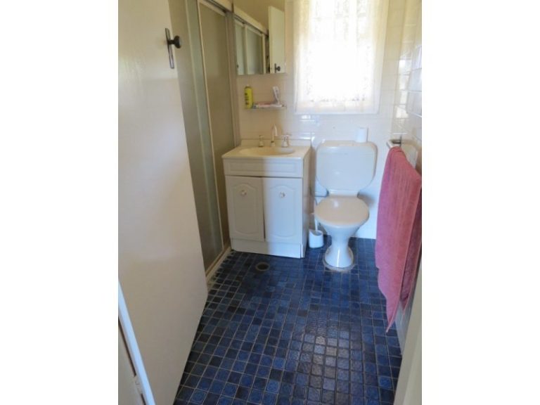 66 Gallipoli Street, Temora NSW 2666 - photo 16