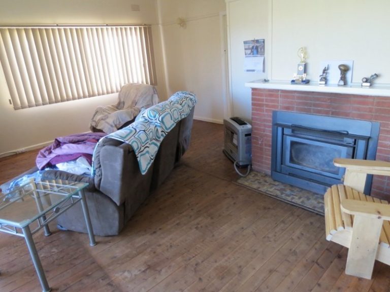 66 Gallipoli Street, Temora NSW 2666 - photo 3