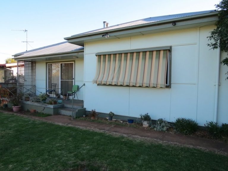 66 Gallipoli Street, Temora NSW 2666 - photo 24