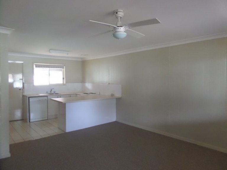 10 Helenor Crescent, Narrandera NSW 2700 - photo 12
