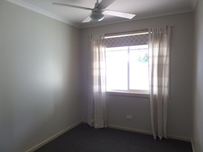 10 Helenor Crescent, Narrandera NSW 2700 - photo 20