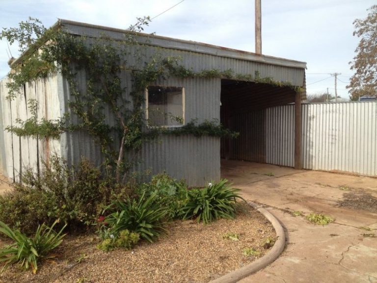 173 DeBoos Street, Temora NSW 2666 - photo 13