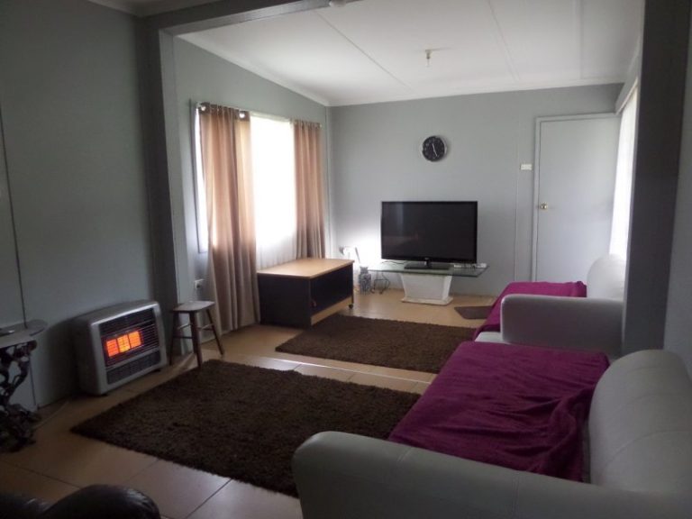 48 Hankinson Street, Narrandera NSW 2700 - photo 2
