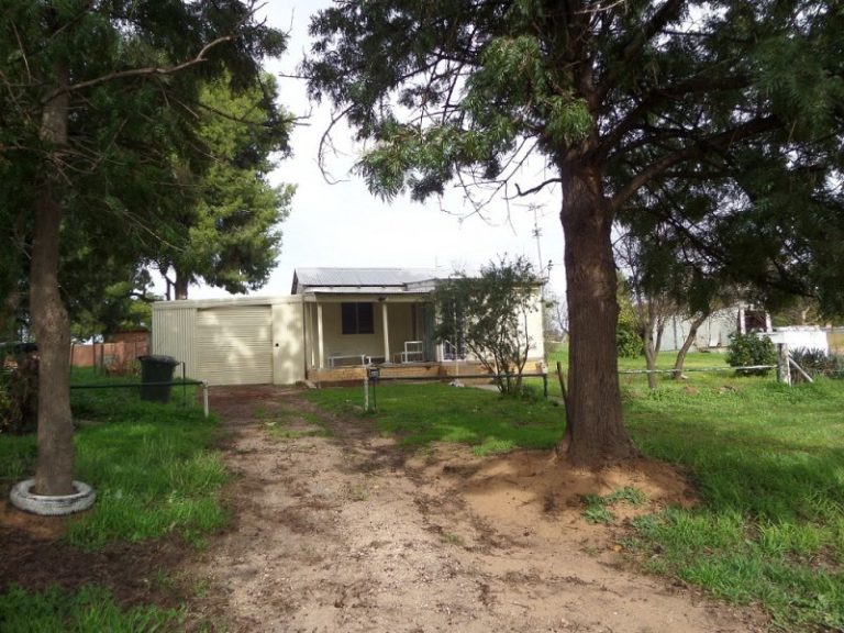 48 Hankinson Street, Narrandera NSW 2700 - photo 17