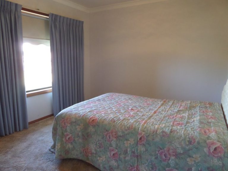 7 Kiesling Drive, Narrandera NSW 2700 - photo 17