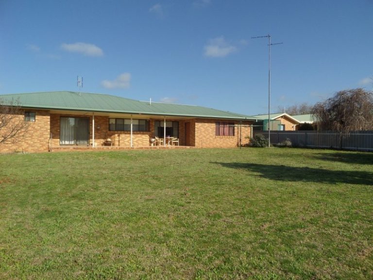 7 Kiesling Drive, Narrandera NSW 2700 - photo 25