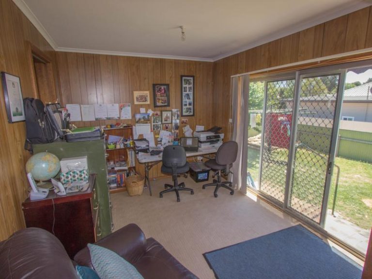 75 Twynam Street, Narrandera NSW 2700 - photo 14