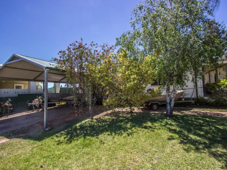 75 Twynam Street, Narrandera NSW 2700 - photo 5